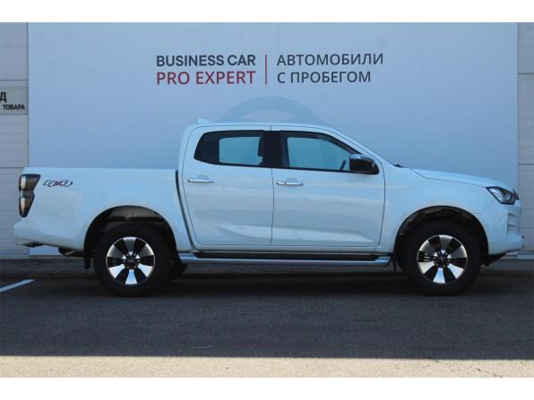 Isuzu D-Max III с пробегом 2025 года, цена 4 250 000 рублей, 73 км, offers.body_type.unknown, Автокод Объявления