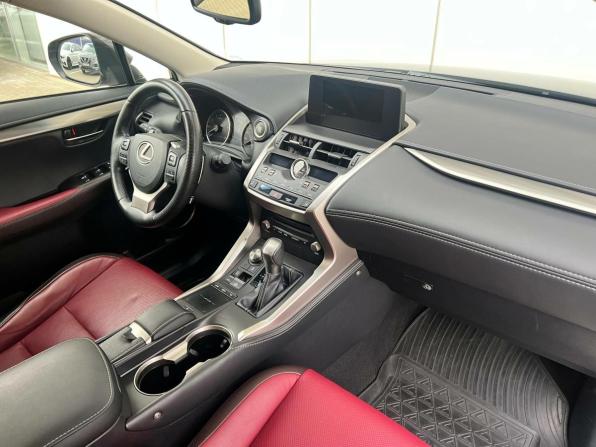 Lexus NX I Рестайлинг с пробегом 2018 года, цена 3 490 000 рублей, 52888 км, внедорожник, Автокод Объявления