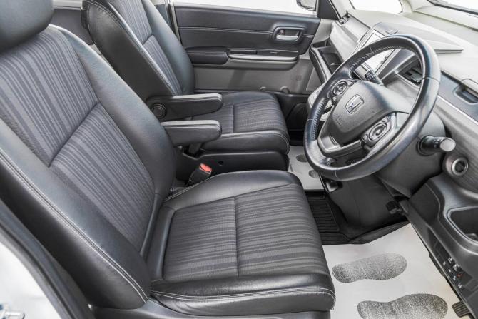 Honda Freed II с пробегом 2018 года, цена 1 889 000 рублей, 95800 км, компактвэн, Автокод Объявления