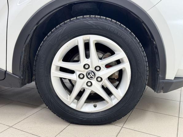 Toyota C-HR I Рестайлинг с пробегом 2019 года, цена 2 232 000 рублей, 140945 км, внедорожник, Автокод Объявления