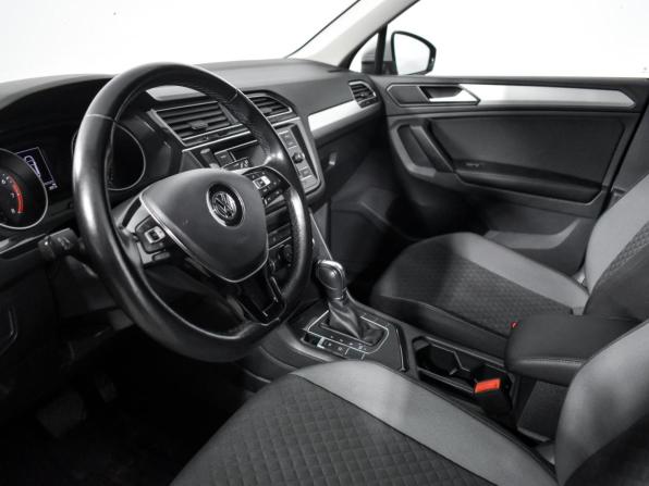 Volkswagen Tiguan II с пробегом 2018 года, цена 1 870 000 рублей, 90000 км, внедорожник, Автокод Объявления