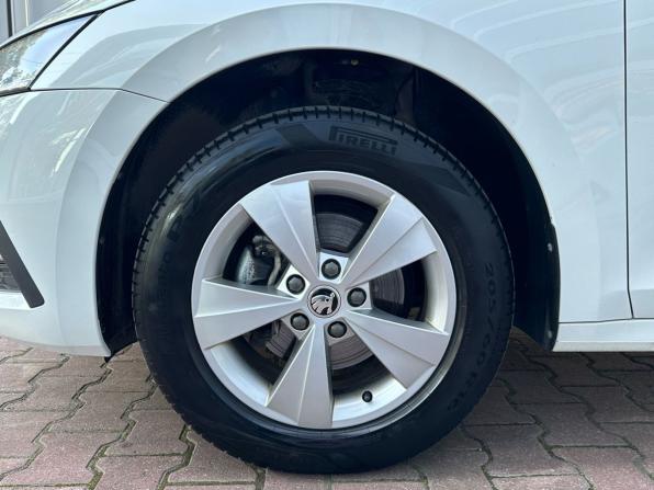 Skoda Octavia IV (A8) с пробегом 2021 года, цена 2 279 000 рублей, 69436 км, лифтбек, Автокод Объявления