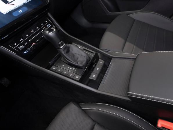 Skoda Superb III Рестайлинг с пробегом 2025 года, цена 3 350 000 рублей, 30 км, лифтбек, Автокод Объявления