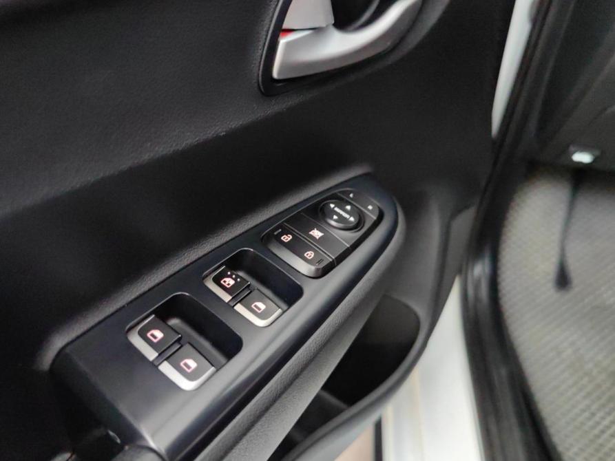 Kia Rio IV Подольск  - изображение 22