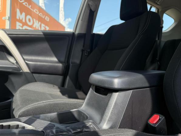 Toyota RAV4 IV (XA40) с пробегом 2015 года, цена 2 350 000 рублей, 114000 км, внедорожник, Автокод Объявления