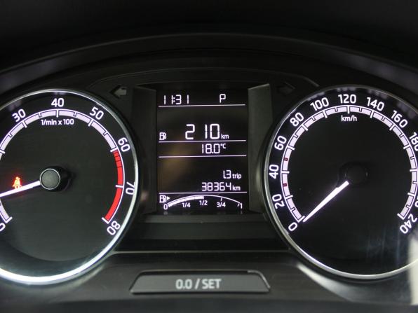 Skoda Rapid I Рестайлинг с пробегом 2019 года, цена 1 689 900 рублей, 38364 км, лифтбек, Автокод Объявления
