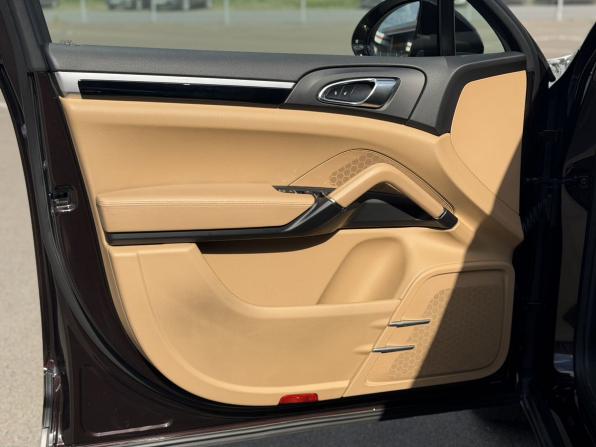 Porsche Cayenne II Рестайлинг (958) с пробегом 2014 года, цена 4 290 000 рублей, 94072 км, внедорожник, Автокод Объявления