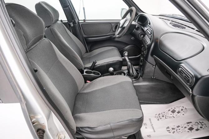 Chevrolet Niva I Рестайлинг с пробегом 2011 года, цена 599 000 рублей, 230000 км, внедорожник, Автокод Объявления