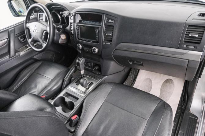 Mitsubishi Pajero IV Рестайлинг 1 с пробегом 2014 года, цена 2 599 000 рублей, 207500 км, внедорожник, Автокод Объявления