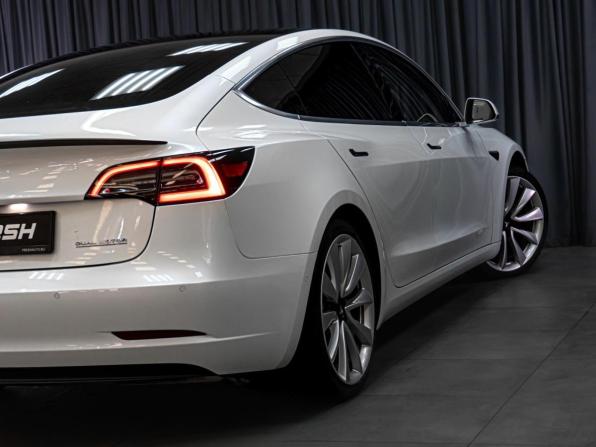 Tesla Model 3 I с пробегом 2019 года, цена 3 819 000 рублей, 97504 км, седан, Автокод Объявления
