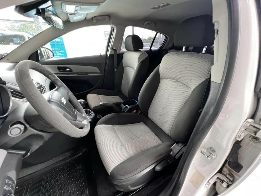 Chevrolet Cruze I Рестайлинг Екатеринбург  - изображение 12