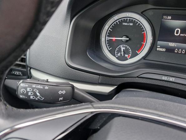 Skoda Karoq I с пробегом 2020 года, цена 2 200 000 рублей, 95920 км, внедорожник, Автокод Объявления