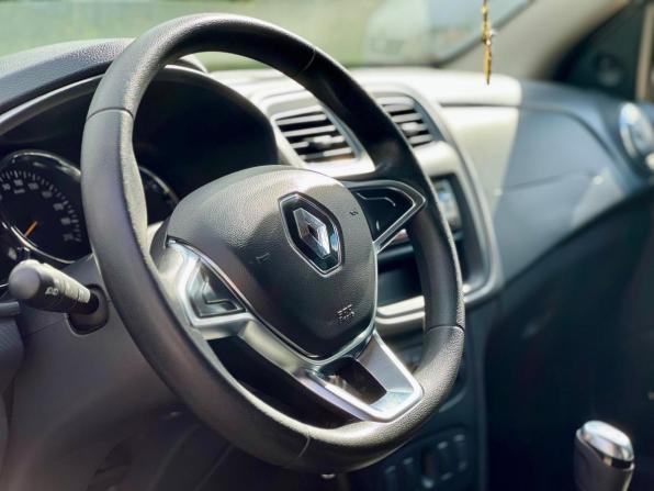 Renault Sandero II Рестайлинг с пробегом 2020 года, цена 849 000 рублей, 130000 км, хэтчбек, Автокод Объявления