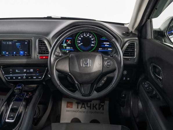 Honda Vezel I с пробегом 2014 года, цена 1 550 000 рублей, 72573 км, внедорожник, Автокод Объявления