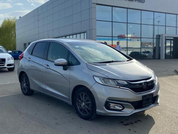 Honda Fit III Рестайлинг с пробегом 2019 года, цена 1 450 000 рублей, 76285 км, хэтчбек, Автокод Объявления