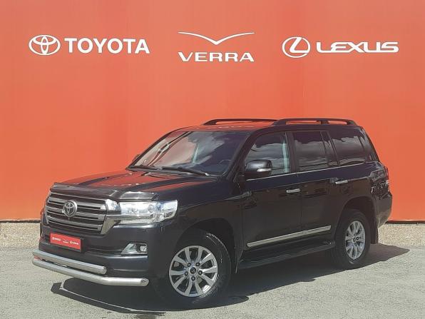 Toyota Land Cruiser 200 Series Рестайлинг 2 с пробегом 2018 года, цена 5 900 000 рублей, 211040 км, внедорожник, Автокод Объявления