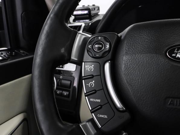 Land Rover Range Rover III Рестайлинг 2 с пробегом 2009 года, цена 1 699 000 рублей, 443267 км, внедорожник, Автокод Объявления
