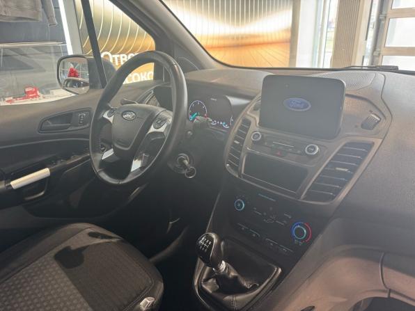 Ford Tourneo Connect II Рестайлинг с пробегом 2020 года, цена 1 999 000 рублей, 143000 км, компактвэн, Автокод Объявления