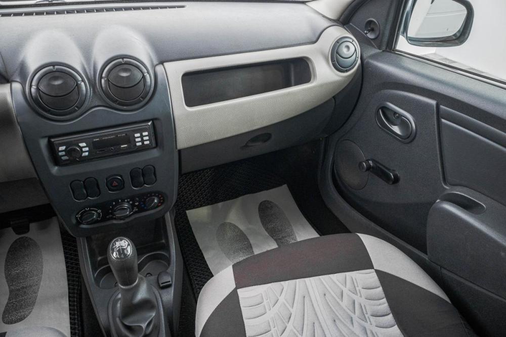 Renault Logan I Рестайлинг Барнаул  - изображение 16