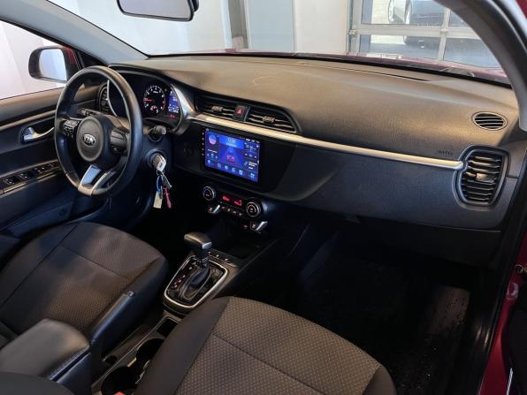 Kia Rio IV Рестайлинг с пробегом 2021 года, цена 2 052 000 рублей, 22215 км, хэтчбек, Автокод Объявления