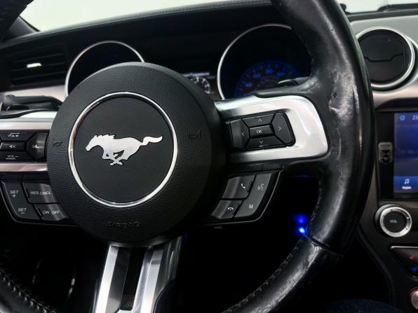 Ford Mustang VI Рестайлинг с пробегом 2019 года, цена 3 200 000 рублей, 120100 км, кабриолет, Автокод Объявления