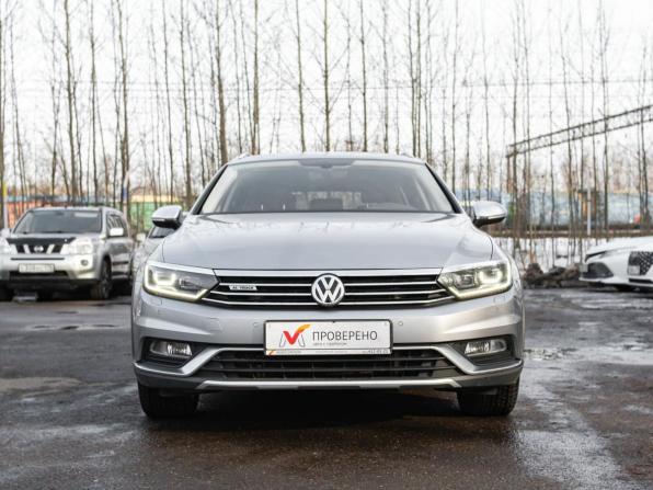 Volkswagen Passat B8 Рестайлинг с пробегом 2019 года, цена 2 520 000 рублей, 123454 км, универсал, Автокод Объявления