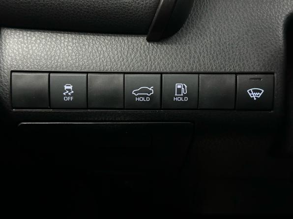 Toyota Camry VIII (XV70) Рестайлинг с пробегом 2021 года, цена 2 949 900 рублей, 150208 км, седан, Автокод Объявления