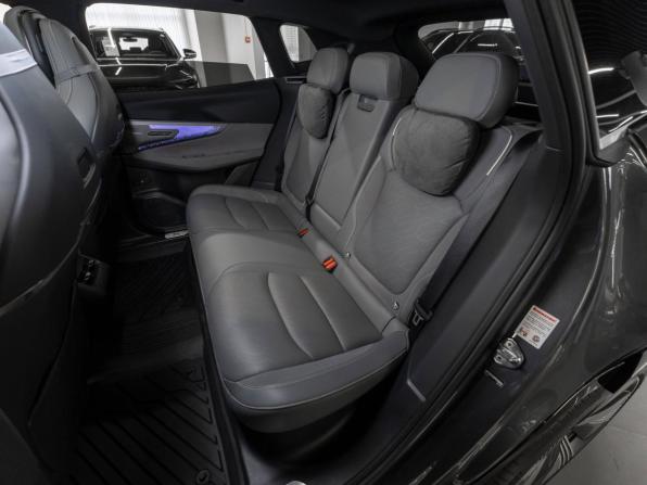 Lynk &amp; Co 08 I с пробегом 2023 года, цена 4 150 000 рублей, 19074 км, внедорожник, Автокод Объявления