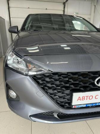 Hyundai Solaris II Рестайлинг с пробегом 2021 года, цена 1 438 000 рублей, 105000 км, седан, Автокод Объявления