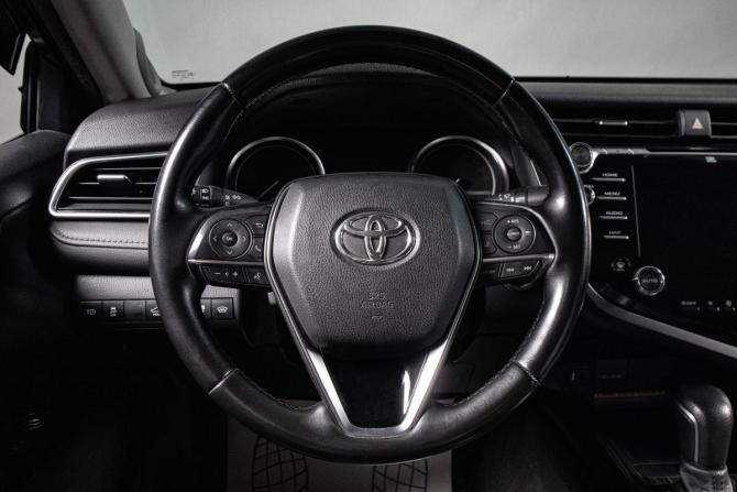 Toyota Camry VIII (XV70) с пробегом 2019 года, цена 2 589 000 рублей, 189150 км, седан, Автокод Объявления