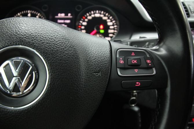Volkswagen Passat B7 с пробегом 2011 года, цена 920 000 рублей, 260000 км, седан, Автокод Объявления