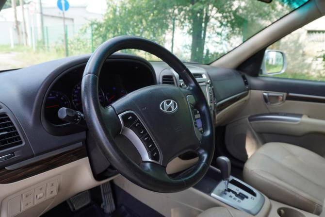Hyundai Santa Fe II Рестайлинг с пробегом 2011 года, цена 1 180 000 рублей, 254274 км, внедорожник, Автокод Объявления