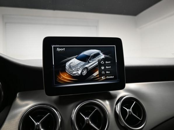 Mercedes-Benz GLA I (X156) Рестайлинг с пробегом 2017 года, цена 2 375 000 рублей, 86955 км, внедорожник, Автокод Объявления