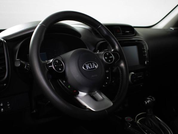 Kia Soul II Рестайлинг с пробегом 2017 года, цена 1 499 000 рублей, 130895 км, хэтчбек, Автокод Объявления