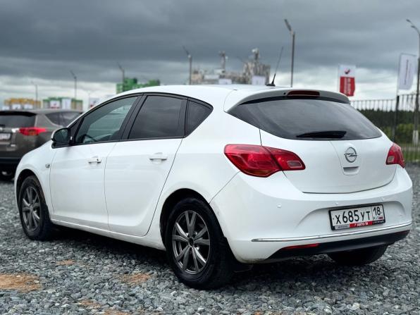 Opel Astra J с пробегом 2012 года, цена 589 000 рублей, 245945 км, хэтчбек, Автокод Объявления