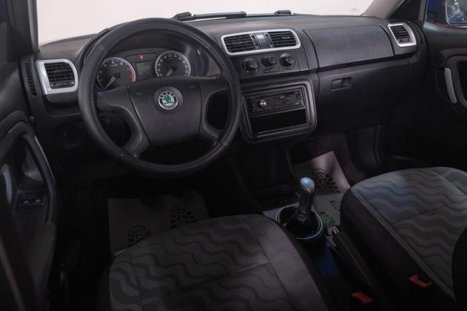 Skoda Fabia II с пробегом 2009 года, цена 379 000 рублей, 204213 км, хэтчбек, Автокод Объявления