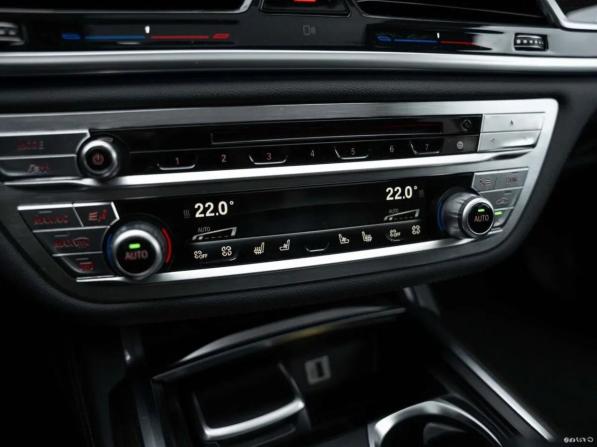 BMW 7 серии VI (G11/G12) с пробегом 2016 года, цена 3 340 000 рублей, 258000 км, седан, Автокод Объявления