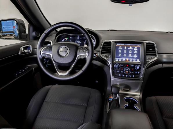 Jeep Grand Cherokee IV (WK2) Рестайлинг с пробегом 2018 года, цена 2 940 000 рублей, 141694 км, внедорожник, Автокод Объявления