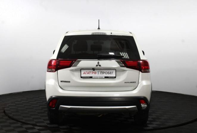 Mitsubishi Outlander III Рестайлинг 2 с пробегом 2015 года, цена 1 500 000 рублей, 186354 км, внедорожник, Автокод Объявления