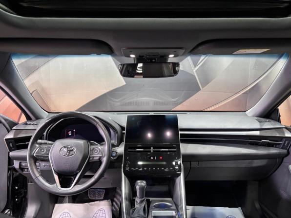Toyota Avalon V с пробегом 2022 года, цена 3 650 000 рублей, 8472 км, седан, Автокод Объявления
