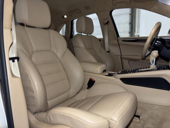 Porsche Macan I с пробегом 2014 года, цена 4 390 000 рублей, 40649 км, внедорожник, Автокод Объявления