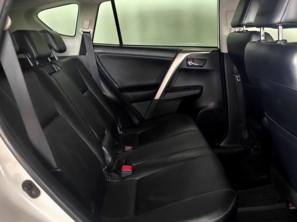 Toyota RAV4 IV (XA40) с пробегом 2013 года, цена 2 085 000 рублей, 174300 км, внедорожник, Автокод Объявления
