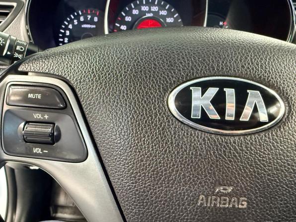 Kia Rio III Рестайлинг с пробегом 2016 года, цена 950 000 рублей, 173071 км, седан, Автокод Объявления
