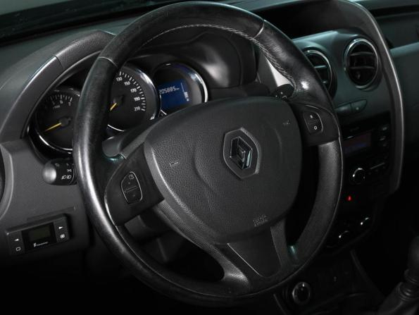 Renault Duster II с пробегом 2018 года, цена 1 159 000 рублей, 205885 км, внедорожник, Автокод Объявления