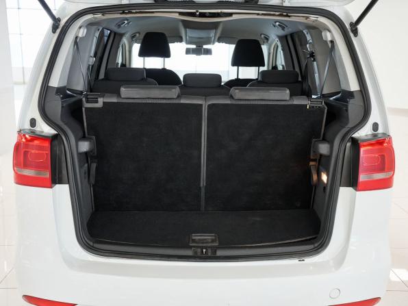 Volkswagen Touran I Рестайлинг 2 с пробегом 2014 года, цена 752 000 рублей, 162198 км, компактвэн, Автокод Объявления