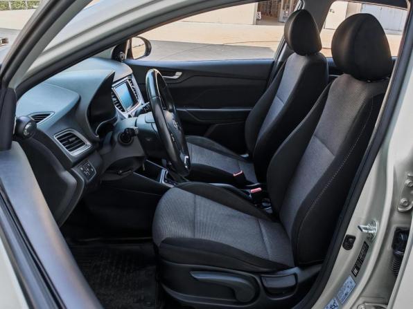 Hyundai Solaris II с пробегом 2019 года, цена 1 490 000 рублей, 38008 км, седан, Автокод Объявления