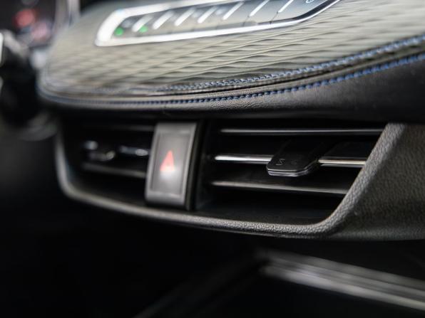 Haval Jolion I с пробегом 2023 года, цена 1 588 000 рублей, 76517 км, внедорожник, Автокод Объявления