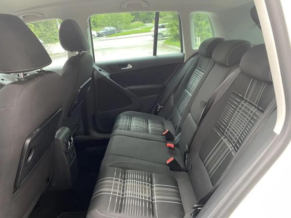 Volkswagen Tiguan I Рестайлинг с пробегом 2015 года, цена 1 329 000 рублей, 137621 км, внедорожник, Автокод Объявления