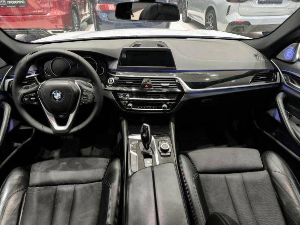 BMW 5 серии VII (G30/G31/G38) с пробегом 2018 года, цена 2 400 000 рублей, 217560 км, седан, Автокод Объявления
