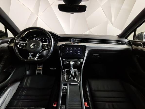 Volkswagen Passat B8 с пробегом 2017 года, цена 2 243 000 рублей, 262355 км, универсал, Автокод Объявления